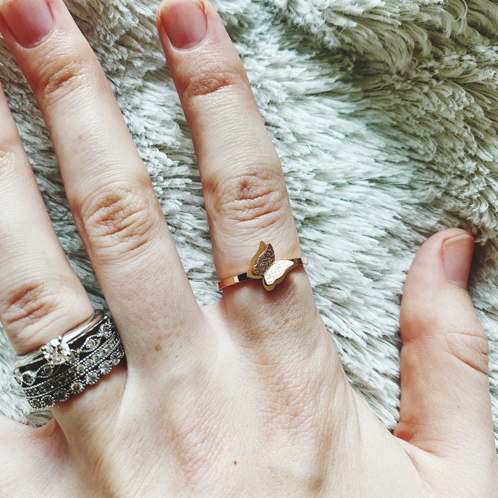 Rose Gold Butterfly Collection - Picture 2 of 7